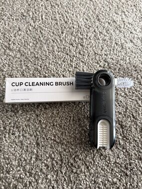 Cup Cleaning Brush - Black and White